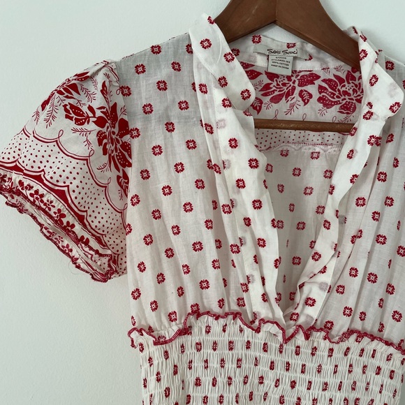 red and white light summer mini dress - Picture 3 of 4